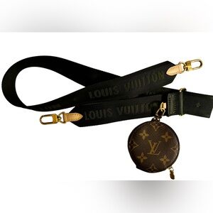 Louis Vuitton Khaki Bandoulière Strap and Coin Pouch